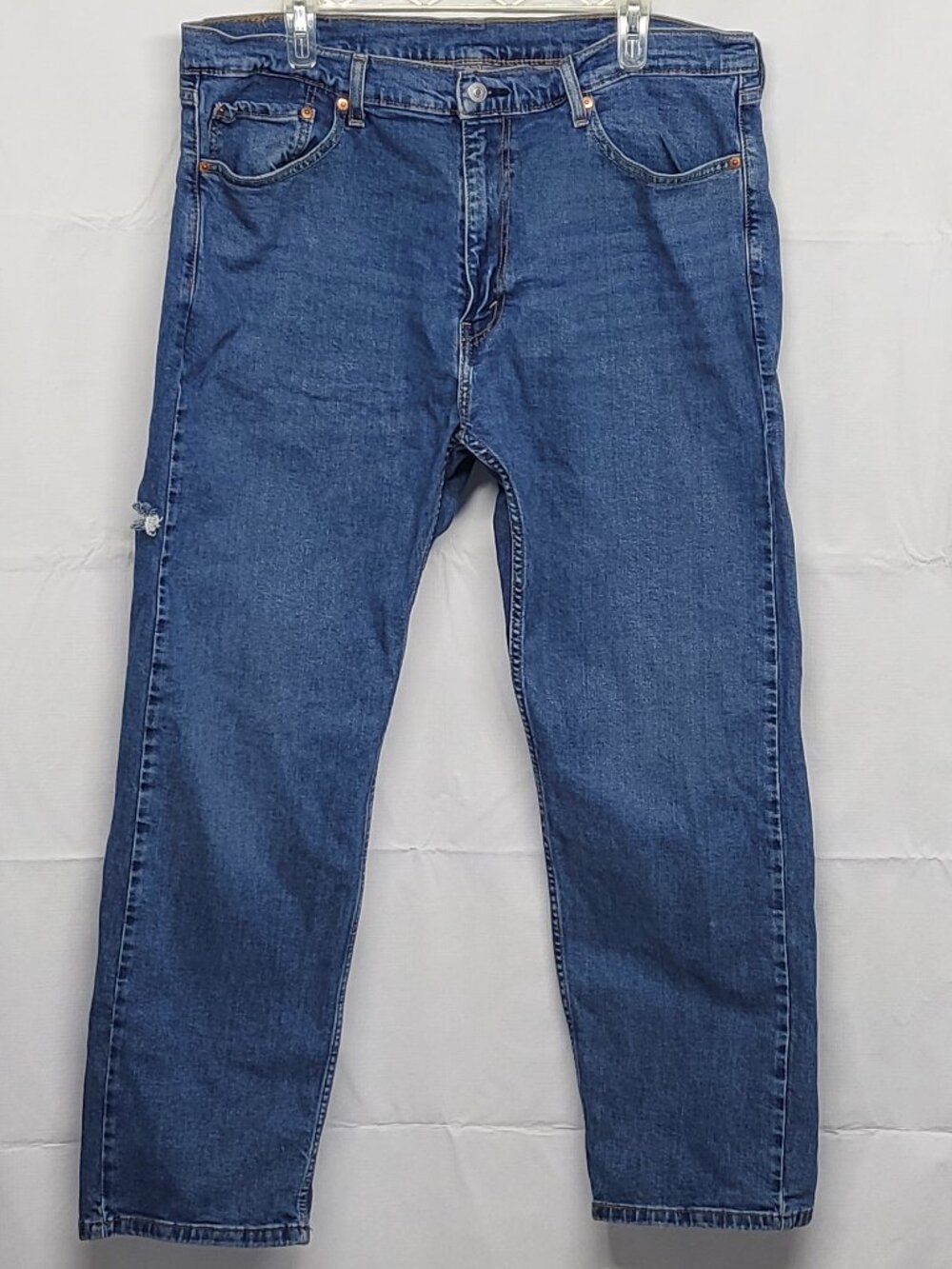 Levis 505 Jeans Mens 38 X 30 Straight Leg Ripped Blue Denim Pants